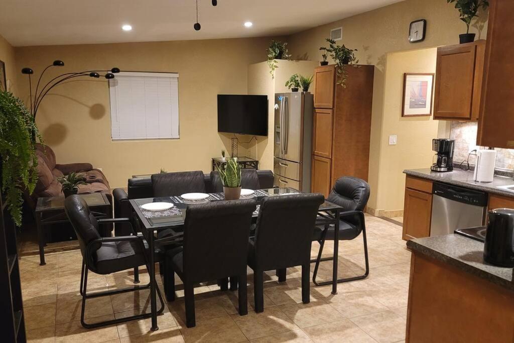 3 Bedroom, 2 Bath Whole House, Asu, Tempe, Scottsdale On Light Rail Mesa Exterior foto